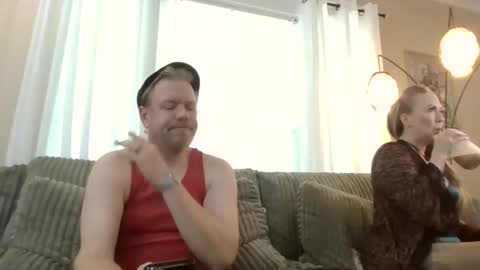 me2283 online show from 05/27/26, 03:20