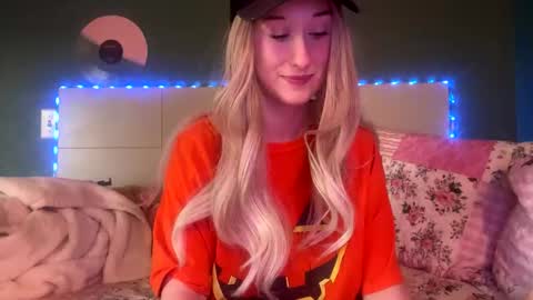 meadowmoon3 online show from 03/26/26, 12:06