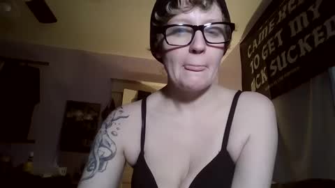 Snapshot of meateater7455 chatting on 03/05/25, 11:27 meateater7455 online show from 03/05/25, 11:27