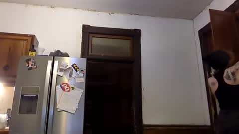 Snapshot of meateater7455 chatting on 09/19/25, 02:24 meateater7455 online show from 09/19/25, 02:24