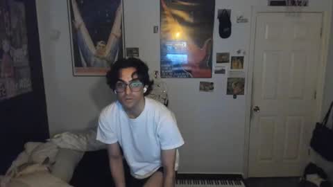 Snapshot of mechaf chatting on 11/01/25, 06:15 Late Night Video Games Art online show from 11/01/25, 06:15