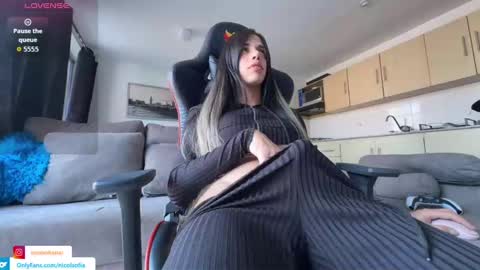 Snapshot of meclarityxxx chatting on 09/17/25, 09:38 online show from 09/17/25, 09:38