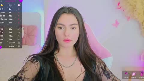 Snapshot of medina_andress chatting on 06/02/26, 09:06 Dina online show from 06/02/26, 09:06
