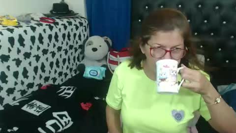 Snapshot of medusalilith69 chatting on 03/03/26, 01:34 Natalia online show from 03/03/26, 01:34