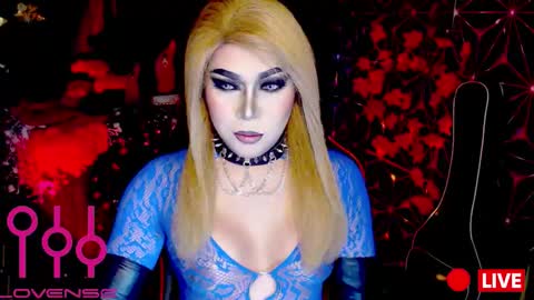 THE QUEEN ALPHA   Queen Medusa Prey online show from 11/26/25, 08:43