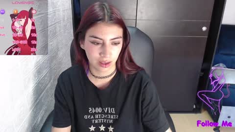 Snapshot of medussa_kat chatting on 01/22/25, 09:54 Katrina online show from 01/22/25, 09:54