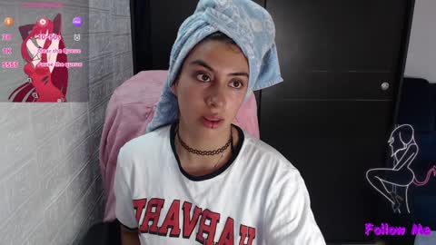 Snapshot of medussa_kat chatting on 01/26/25, 09:18 Katrina online show from 01/26/25, 09:18