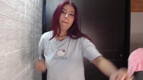 Snapshot of medussa_kat chatting on 02/09/25, 11:36 Katrina online show from 02/09/25, 11:36