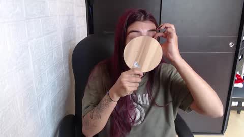 Snapshot of medussa_kat chatting on 02/10/25, 08:21 Katrina online show from 02/10/25, 08:21