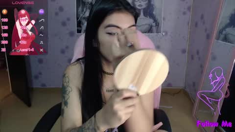 Snapshot of medussa_kat chatting on 03/10/25, 07:40 Katrina online show from 03/10/25, 07:40