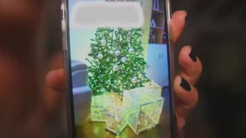 Andrea  online show from 11/28/25, 01:14