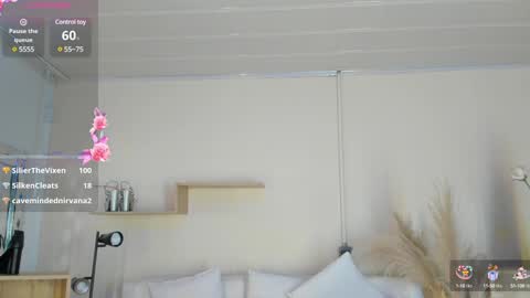 Snapshot of meelanny_ds chatting on 01/16/25, 08:00   online show from 01/16/25, 08:00