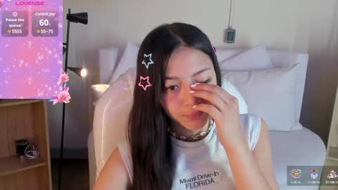 Snapshot of meelanny_ds chatting on 01/26/25, 04:20   online show from 01/26/25, 04:20