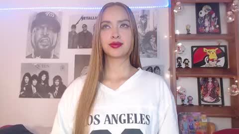 Snapshot of meeowlody chatting on 02/01/25, 01:44 Emily online show from 02/01/25, 01:44