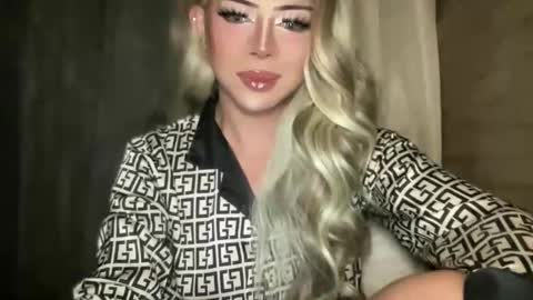 GODDESS OF ALL GODDESSES online show from 12/21/25, 05:25