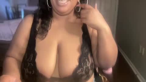 Snapshot of meetsouthernpeach chatting on 02/08/25, 07:05 Southern Peach online show from 02/08/25, 07:05