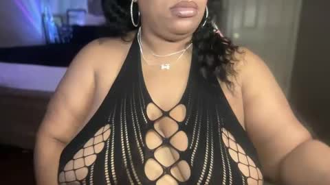 Snapshot of meetsouthernpeach chatting on 02/26/25, 04:25 Southern Peach online show from 02/26/25, 04:25