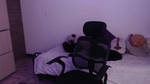 Meev online show from 03/10/25, 04:17