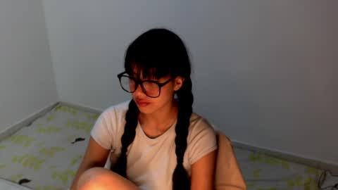 Snapshot of meg4nmiau chatting on 06/03/26, 04:59 Meg4n Miauuuu online show from 06/03/26, 04:59