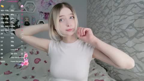 Snapshot of megan__ami chatting on 06/06/26, 01:05 Megan online show from 06/06/26, 01:05