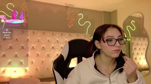 Megan  online show from 02/19/26, 04:19