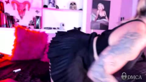 Megan online show from 01/13/26, 09:09