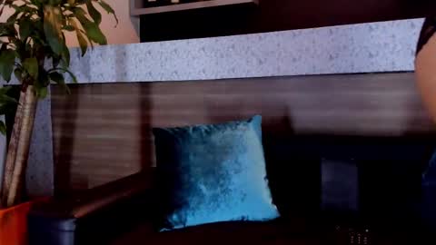 emily online show from 01/30/25, 12:16