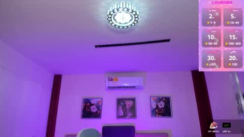 Snapshot of megan_bigboobs3 chatting on 11/07/25, 10:15 Megan online show from 11/07/25, 10:15