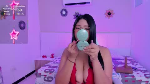 Snapshot of megan_bigboobs3 chatting on 11/30/25, 10:19 Megan online show from 11/30/25, 10:19