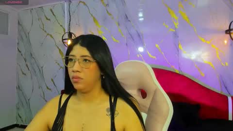 Snapshot of megan_bigboobs3 chatting on 12/22/25, 10:34 Megan online show from 12/22/25, 10:34