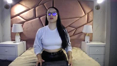 Megan3 online show from 10/10/25, 02:38