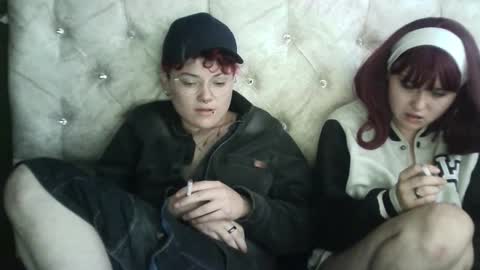 Megan and sophi online show from 01/11/25, 11:45