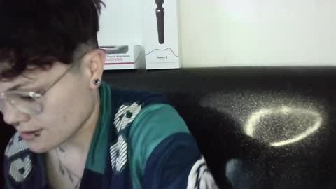 Megan and sophi online show from 03/10/25, 06:01