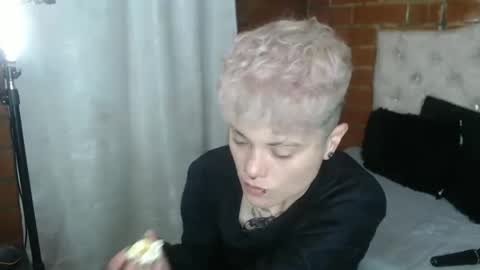 Megan and sophi online show from 05/11/26, 03:01