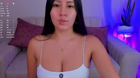 Snapshot of megan_cooper28 chatting on 05/08/26, 12:05 MEGAN COOPER online show from 05/08/26, 12:05