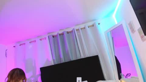 megan do santos online show from 09/12/25, 08:42