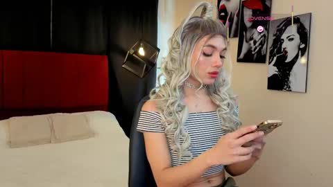 megan do santos online show from 10/02/25, 08:16