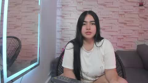 Snapshot of megan_jenner18_ chatting on 07/12/26, 03:41 megan_jenner18_ online show from 07/12/26, 03:41
