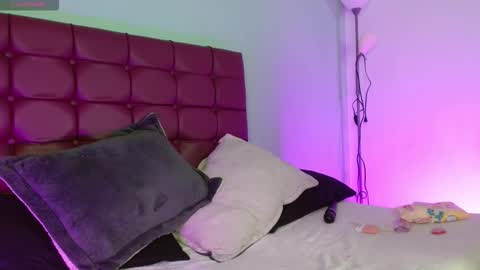 Valentina online show from 03/27/26, 02:06