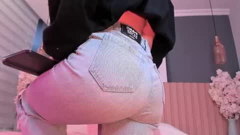     online show from 02/12/25, 12:01