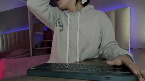     online show from 03/02/25, 11:39