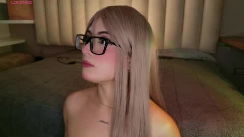     online show from 04/08/26, 02:17