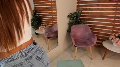 Snapshot of megan_raiin chatting on 02/05/25, 05:09 megan_raiin online show from 02/05/25, 05:09