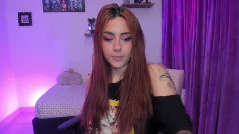 Snapshot of megan_ricci chatting on 02/12/25, 01:19 Laura online show from 02/12/25, 01:19