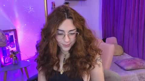 Snapshot of megan_ricci chatting on 03/06/26, 11:45 Laura online show from 03/06/26, 11:45