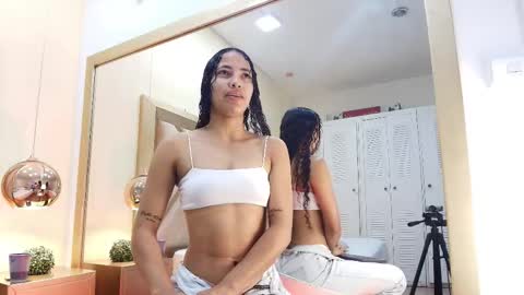 Megan Siner online show from 10/25/25, 12:13