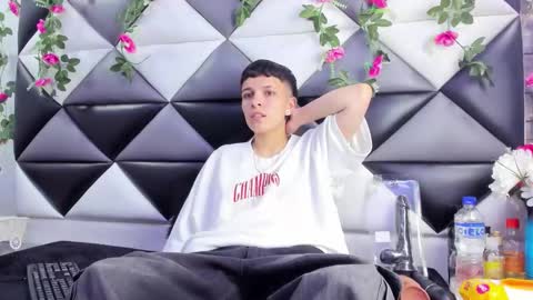 megan_thompsonn_ online show from 11/20/25, 02:34