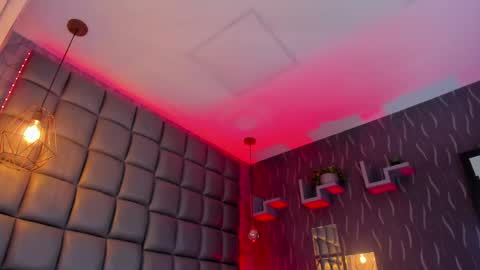 Megan online show from 04/17/26, 07:50