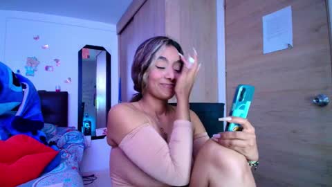 M E G A N   online show from 03/05/26, 09:44