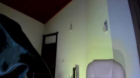 Megan M online show from 02/09/25, 02:17